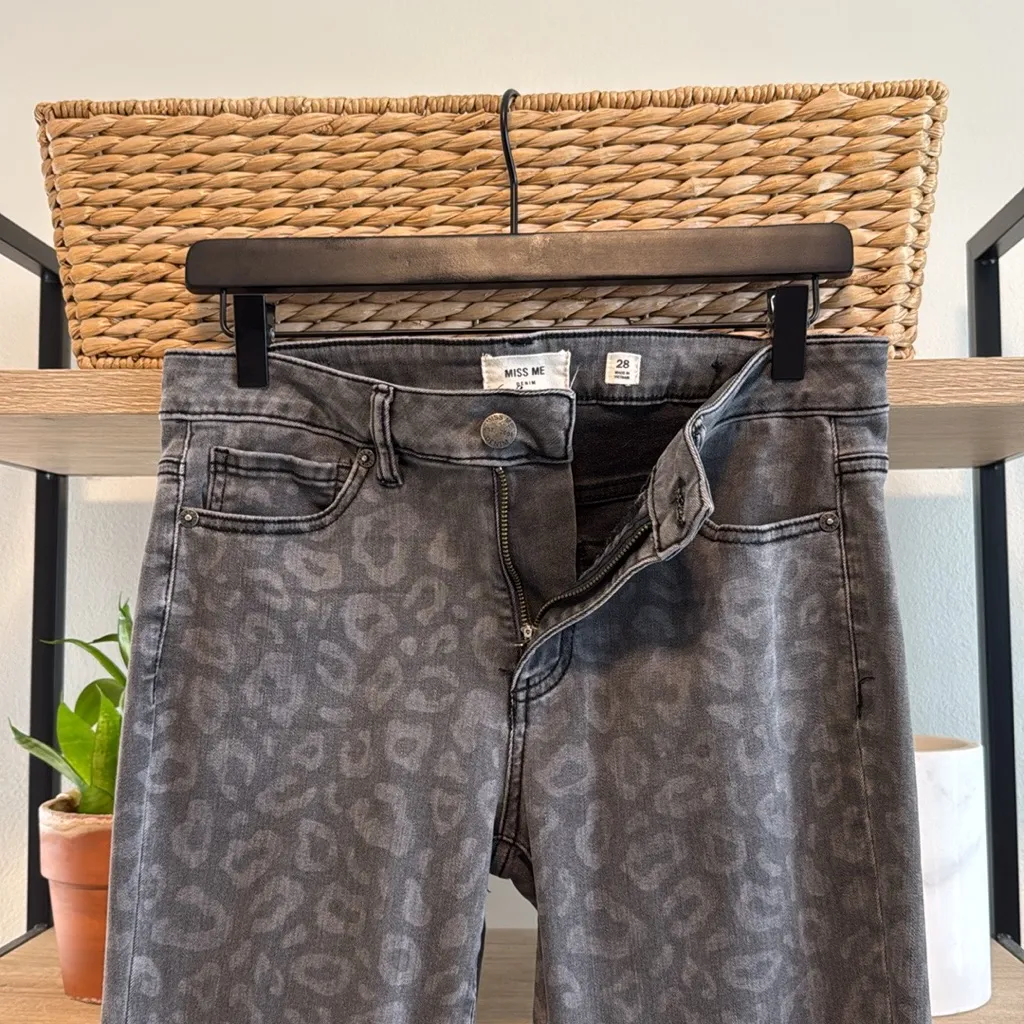 Miss Me Mid-Rise Ankle Skinny Gray Leopard Print Jeans, 28 - Image 7