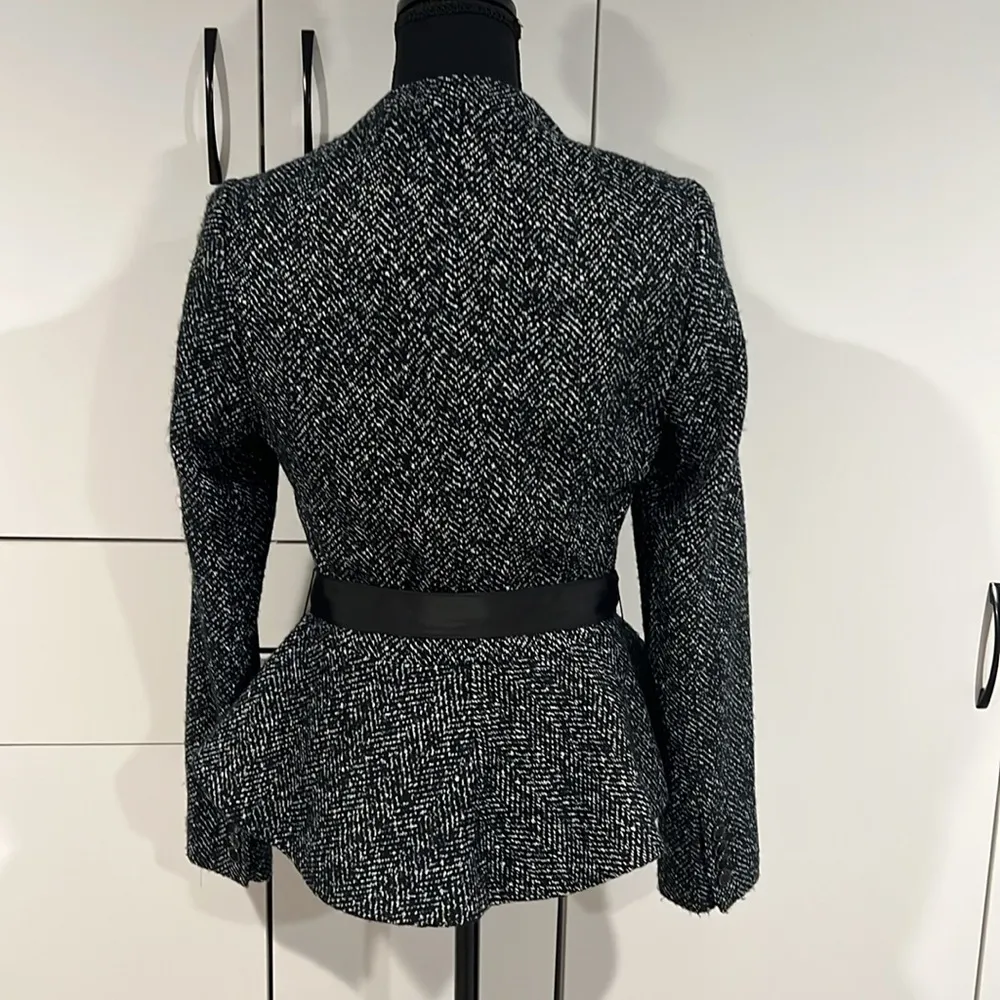 Worn on TV the Limited scandal blazer . Size S - Image 7