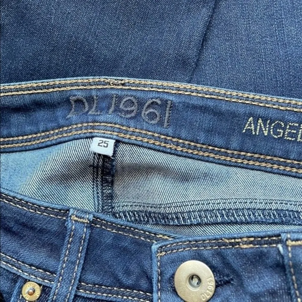DL1961 Jeans Women's Size 25 Angel Midrise Skinny Ankle Dark Wash Designer Denim - Image 6