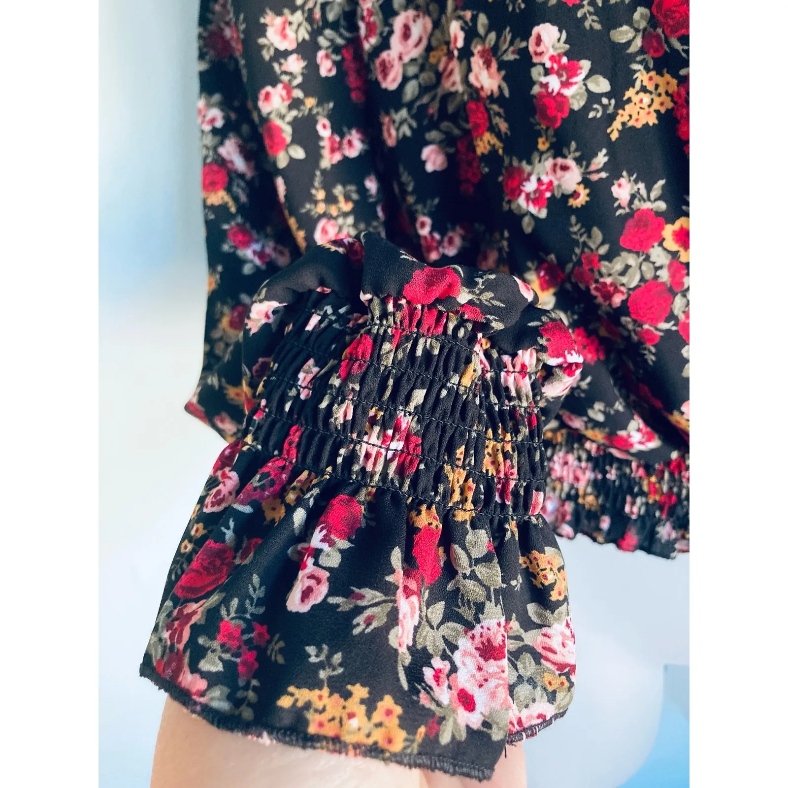 Ultra Flirt Top Junior's Medium - Image 4