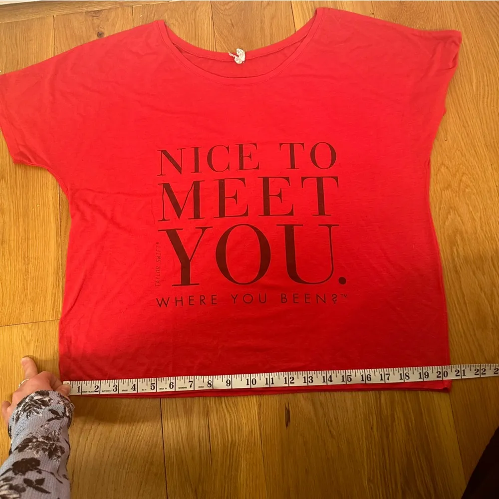 Blank Space Official Taylor Swift Merch Red Shirt - Image 7