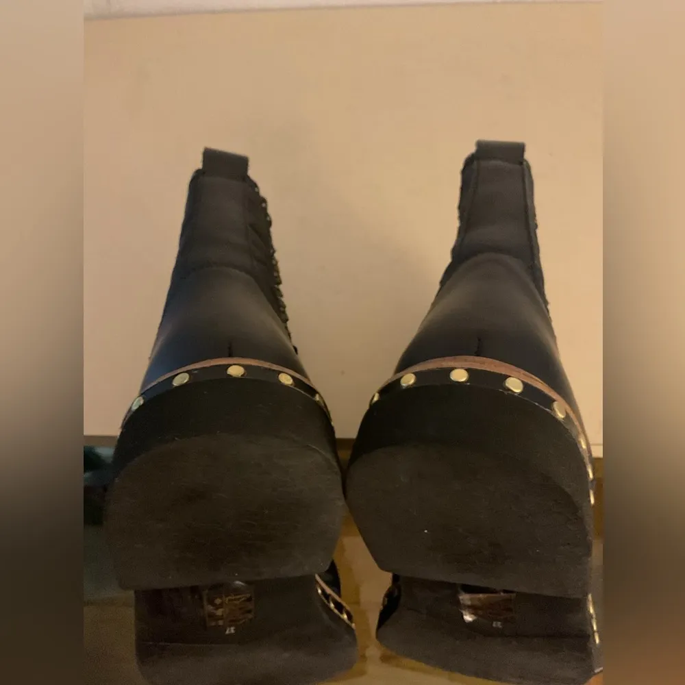 Free People women black leather canvas Chelsea Atlas boots Size 6.5 - Image 13