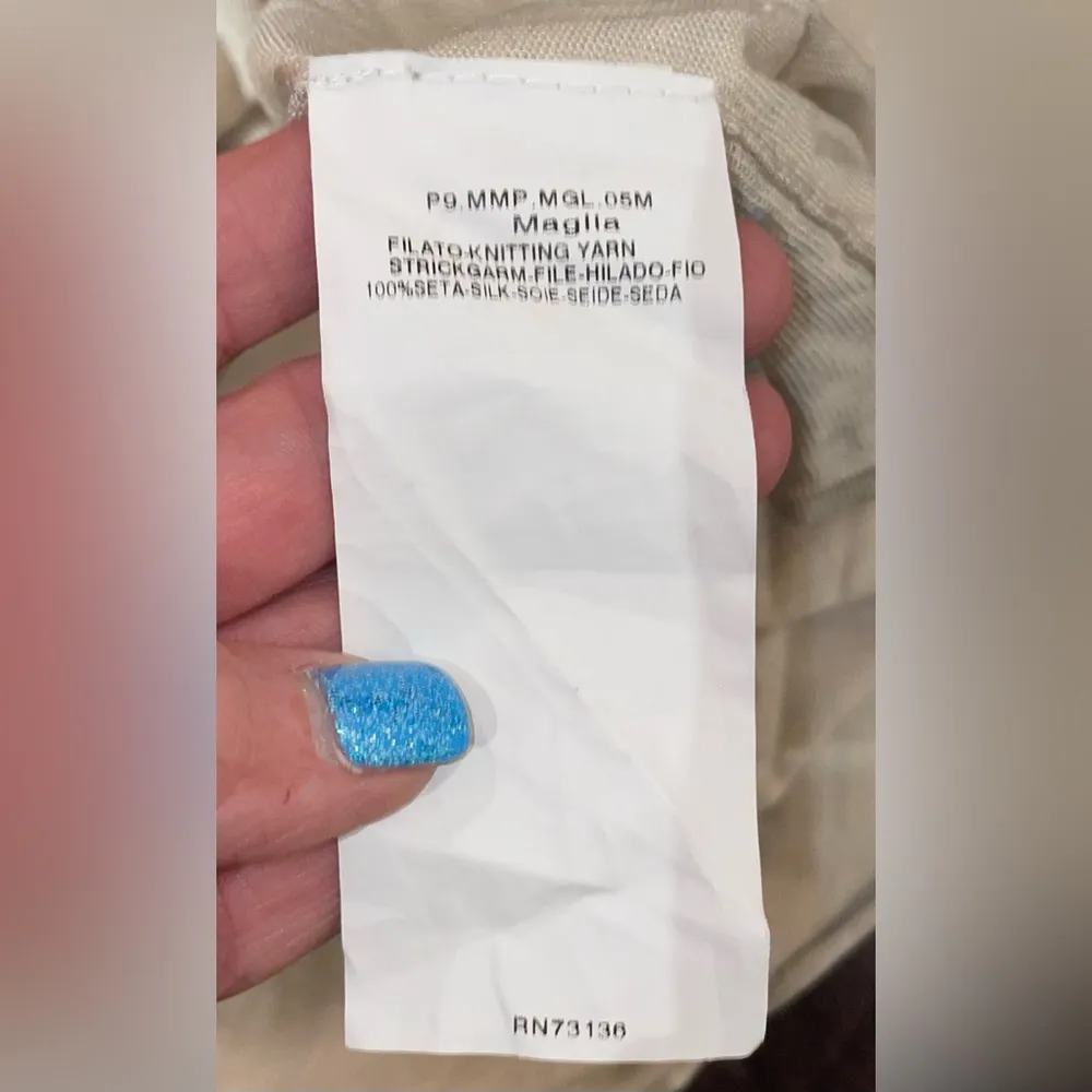 MaxMara Pura Seta Women’s Silk Wrap Style Overlay Blouse Oatmeal Color Size S - Image 4