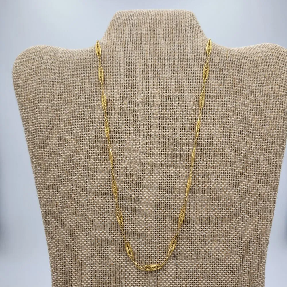 Trifari Gold Tone Filigree Link Chain Necklace Western Victorian Jewelry - Image 4