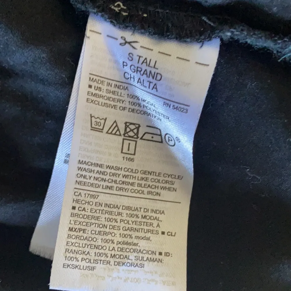 Adorable Old Navy Embroidered Dress - Image 6