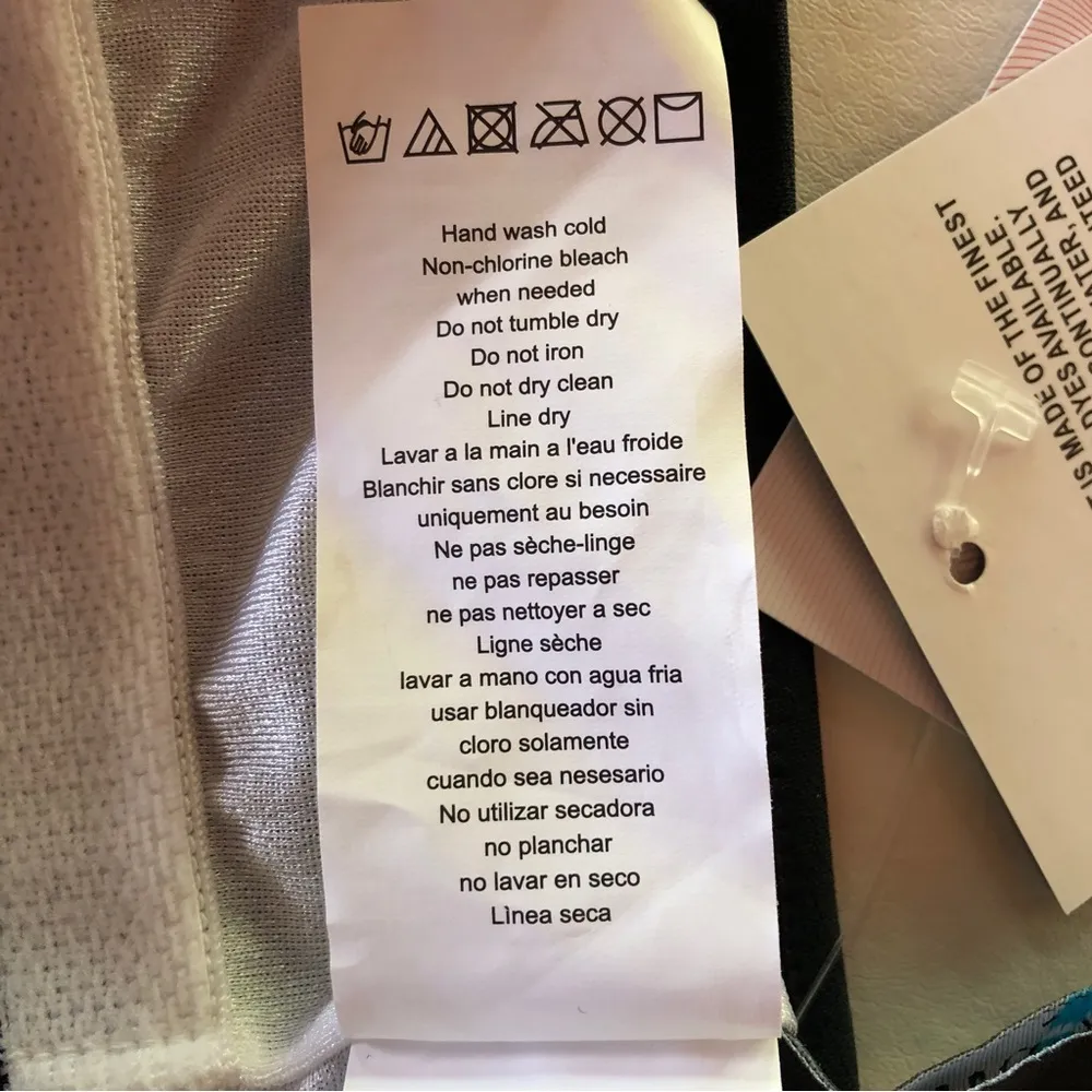 Summer Sale: Maxine of Hollywood Horizon V-neck Tankini Top Size 10 - Image 10