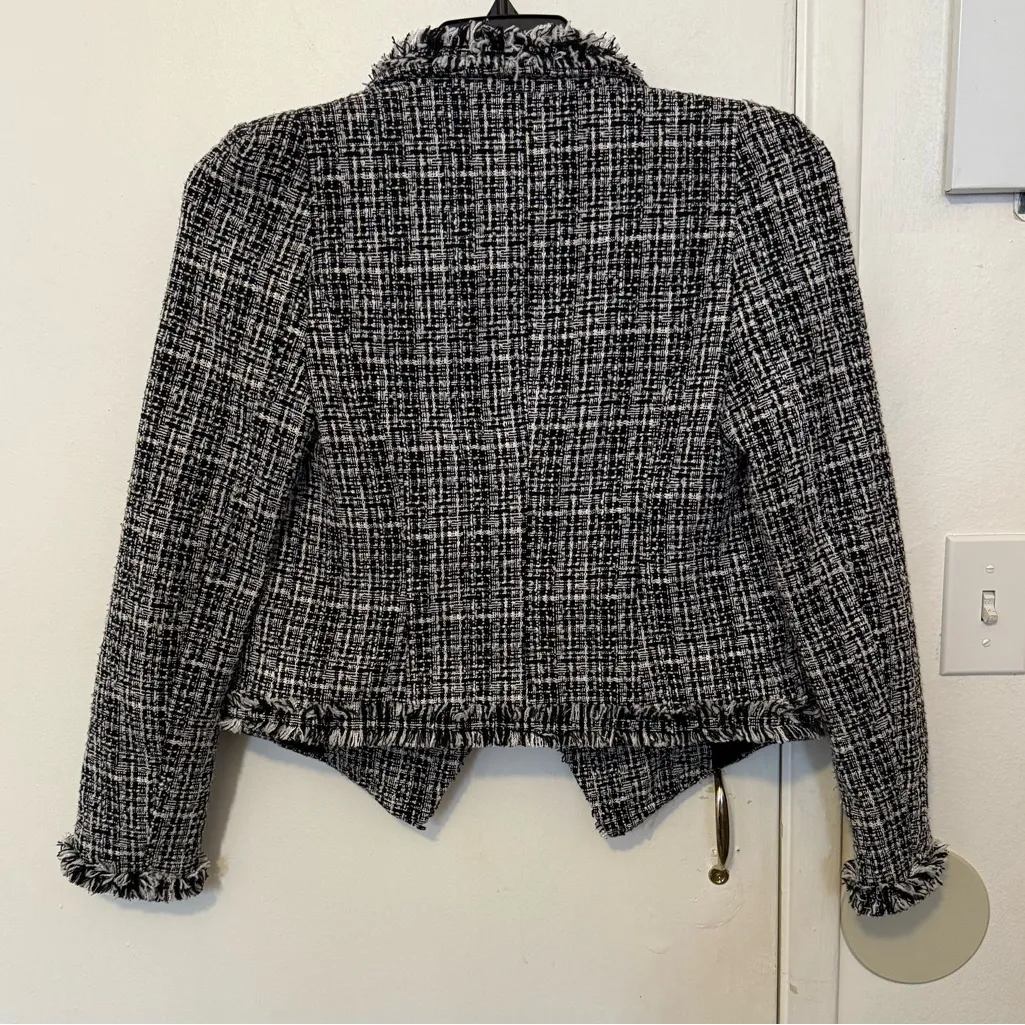 Romeo & Juliet Couture Black and White Tweed Blazer - Image 2