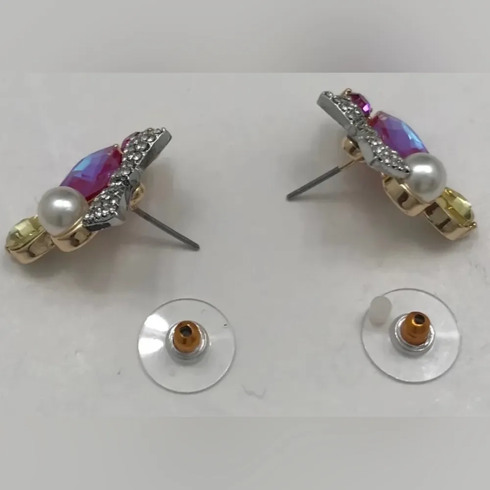 Betsey Johnson Heart & Bow Cluster Stud Earrings Crystal & Faux Pearl NWT - Image 6