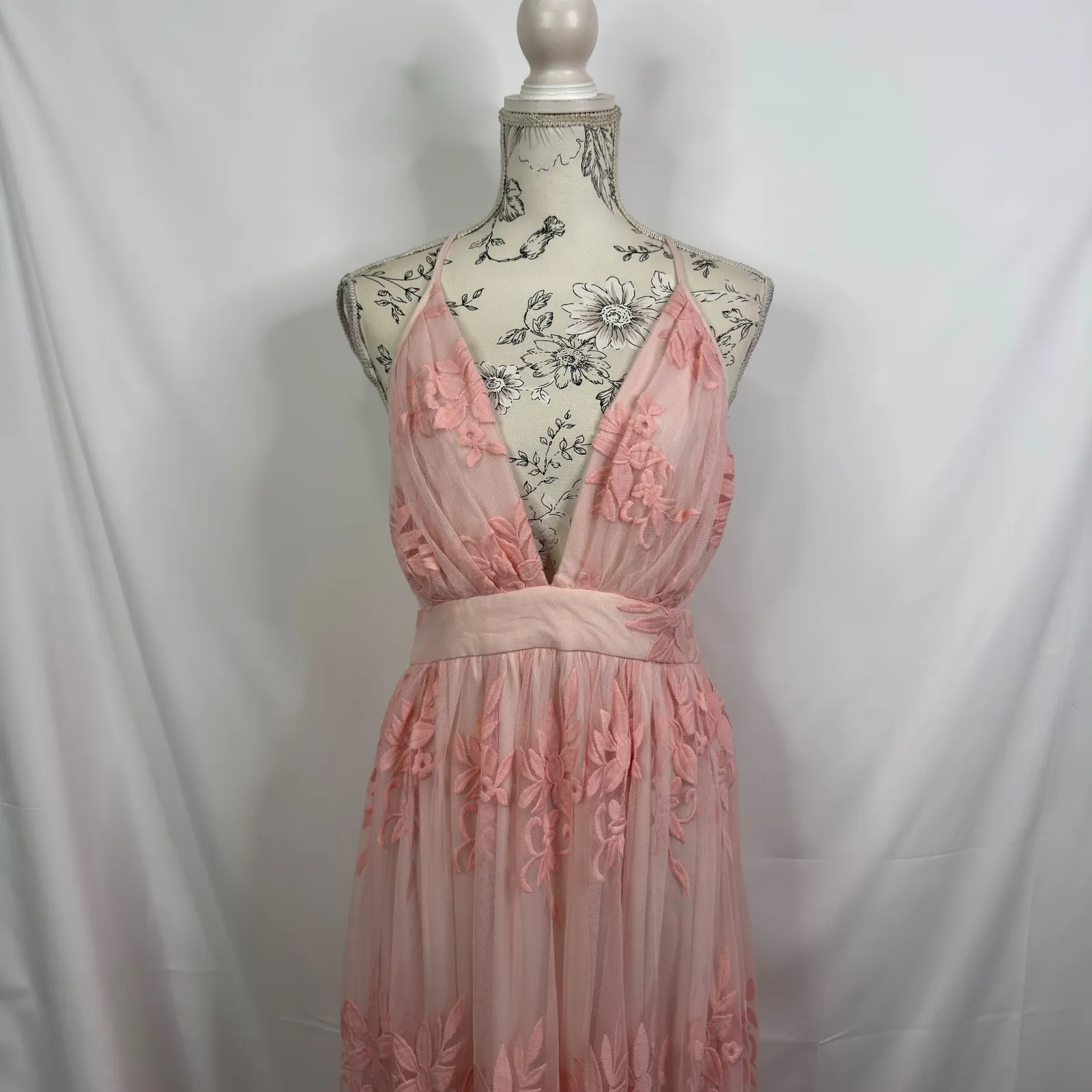 DOKOTOO Pink Floral Lace Halter Maxi Dress Evening Formal Occasion Size M NWT Size M - Image 5