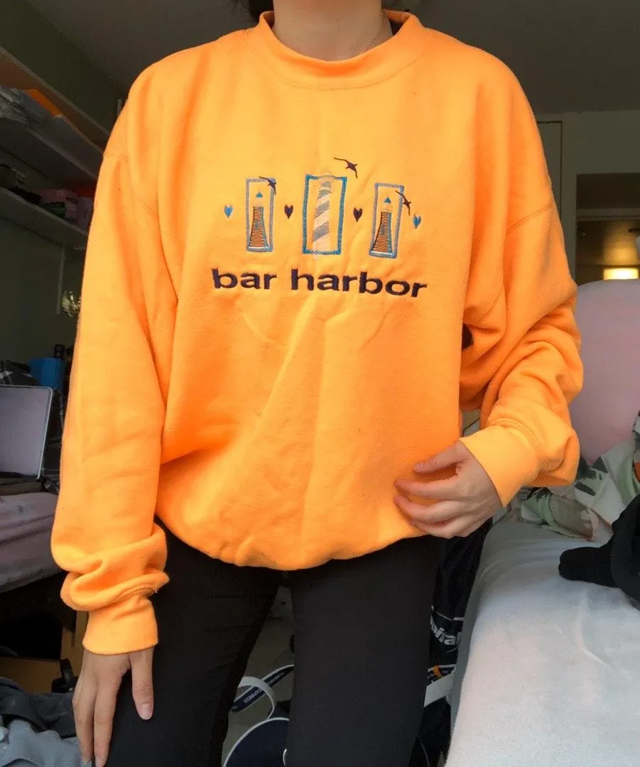 Oversized Orange Sweatshirt Size L - Image 2