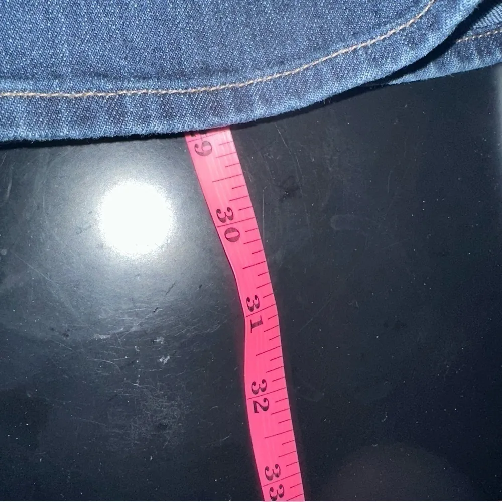 L.L.Bean Favorite Fit Straight Leg Distressed Jeans Women's Size 8 Reg Med‎ Blue - Image 7