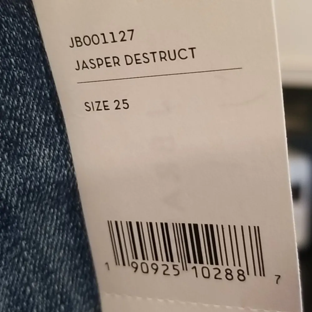 J Brand 💕💕 Ruby High-Rise Crop Jasper Destruct 25 - Image 9