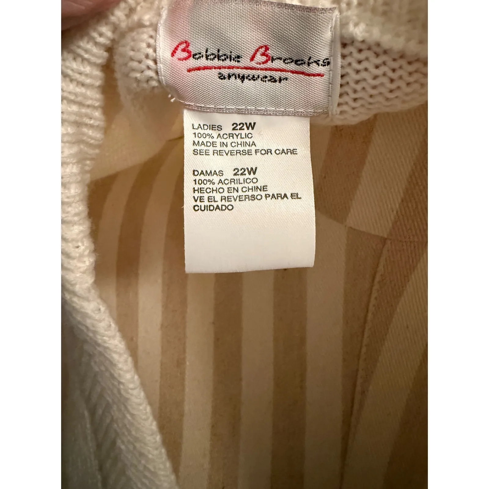 Bobbie Brooks Womens 22W Cream Acrylic Button Front cozyCardigan Sweater Pockets - Image 4