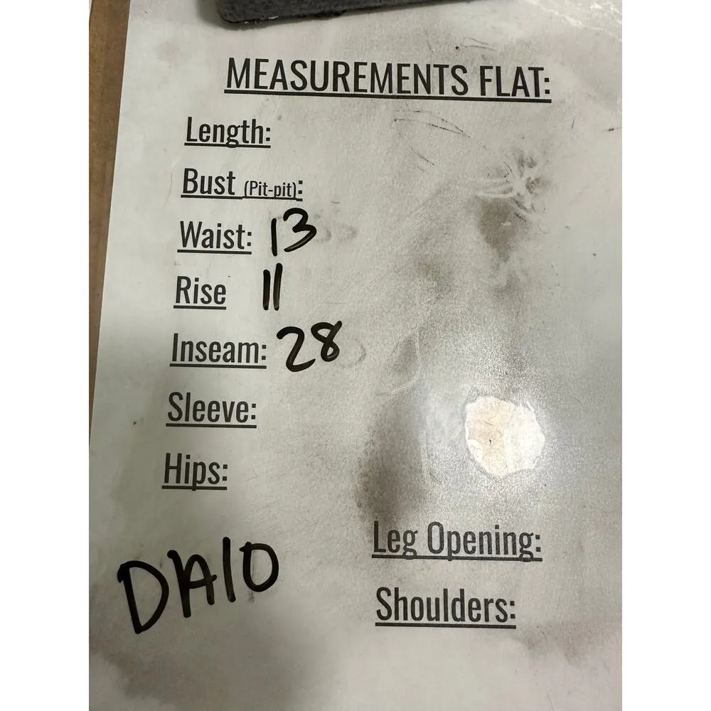 Regeneration by Celebrity Pink Mindful Mom Jeans Distressed Women 3/26 - Image 7