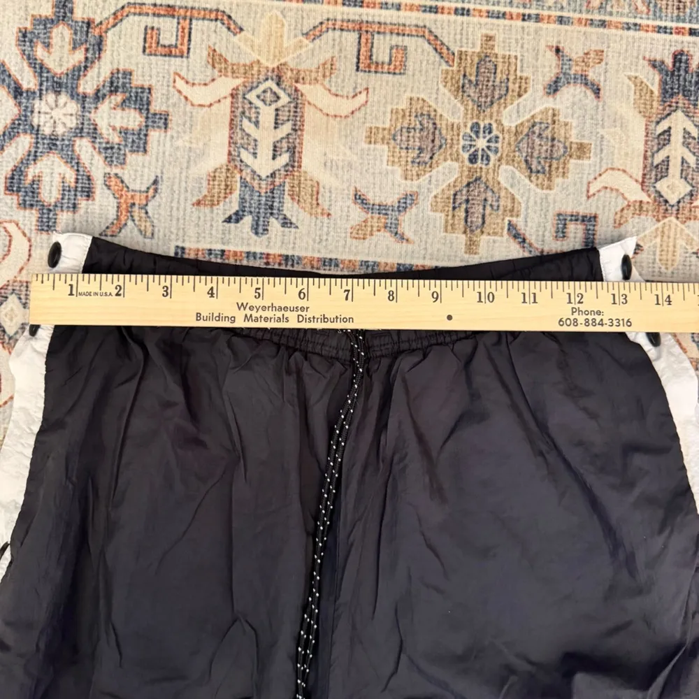 Nike Women’s Black Windrunner Tear-Away Track Snap Pants Size Small 29” Inseam - Image 9