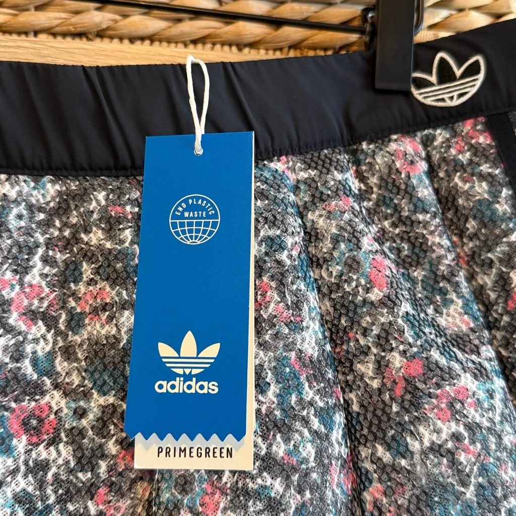 NWT Adidas Primegreen Full Mesh Pleated FloralMulticolor Athleisure Mini Skirt L Black Size L - Image 3
