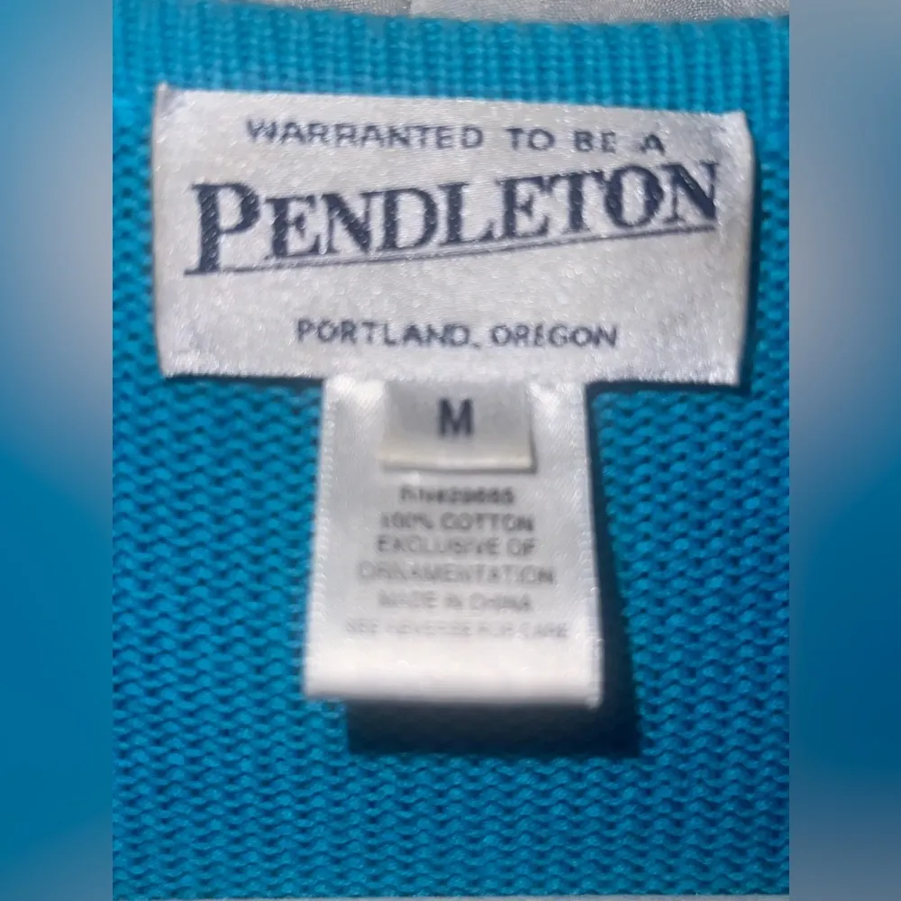 Vintage Pendleton Women’s Cardigan sweater in EUC size medium - Image 2