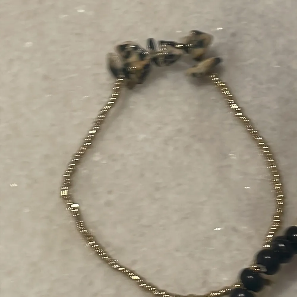 Universal Thread bracelets semi precious stones gold black stretch jewelry New - Image 2