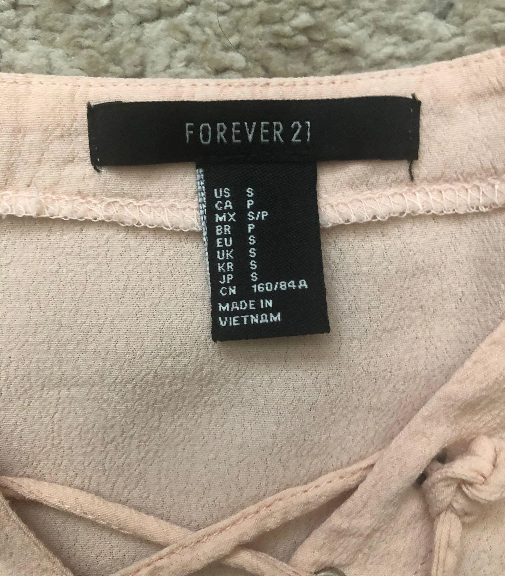 Forever 21 Pink Top - Image 3