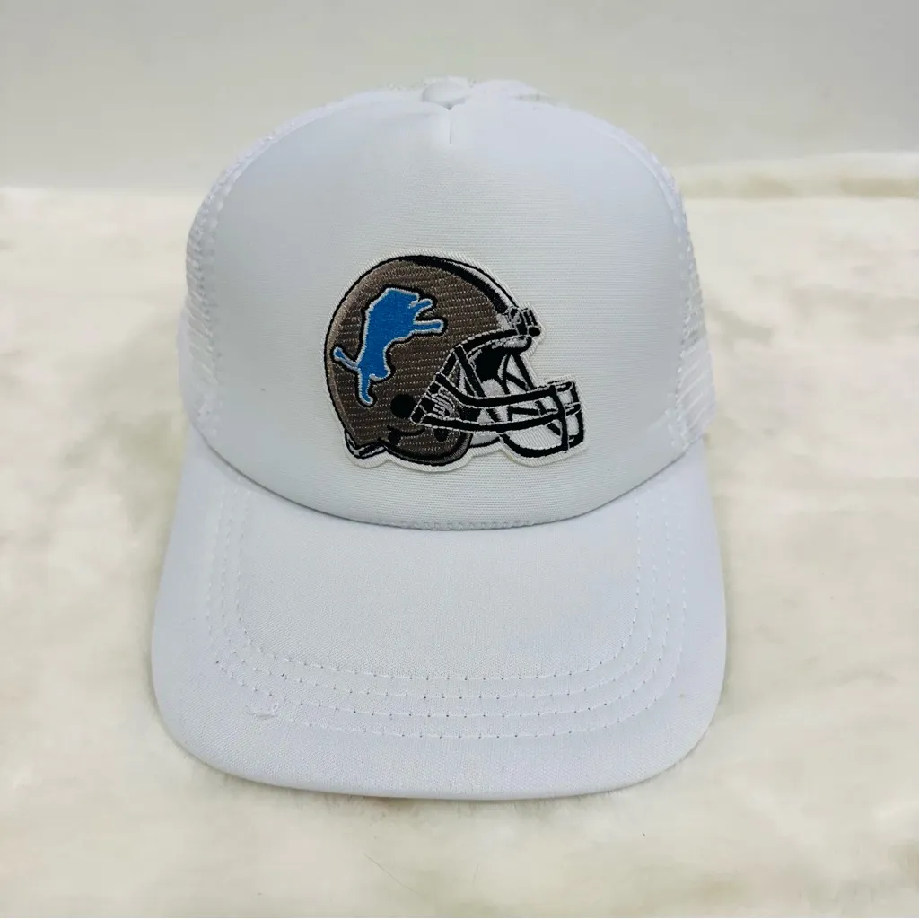Detroit Lions trucker hat White with Blue and silver helmet logo! - Image 6