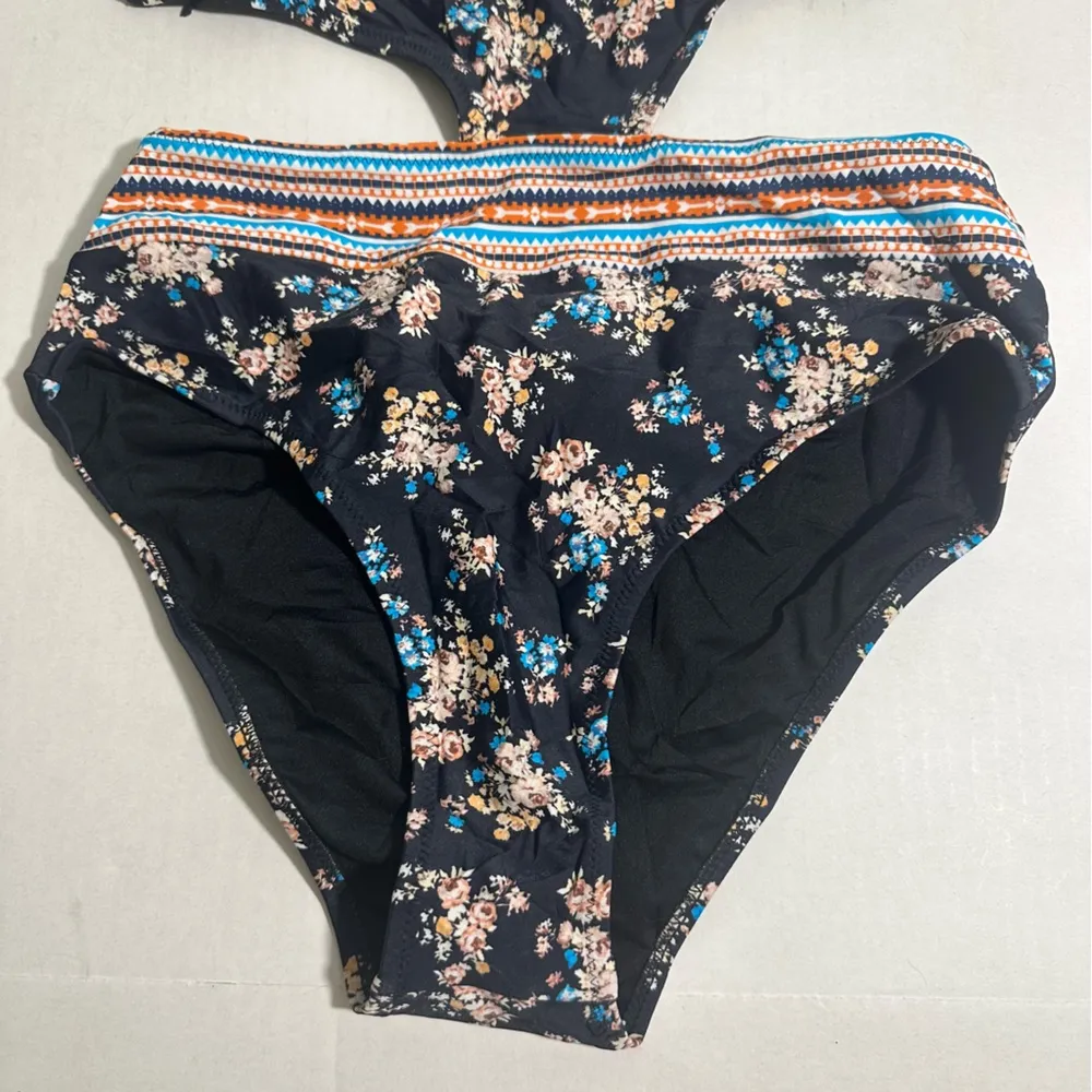 Cupshe Halter Cutout One Piece Dream‎ Girl Print Floral Boho Stripes Small - Image 2