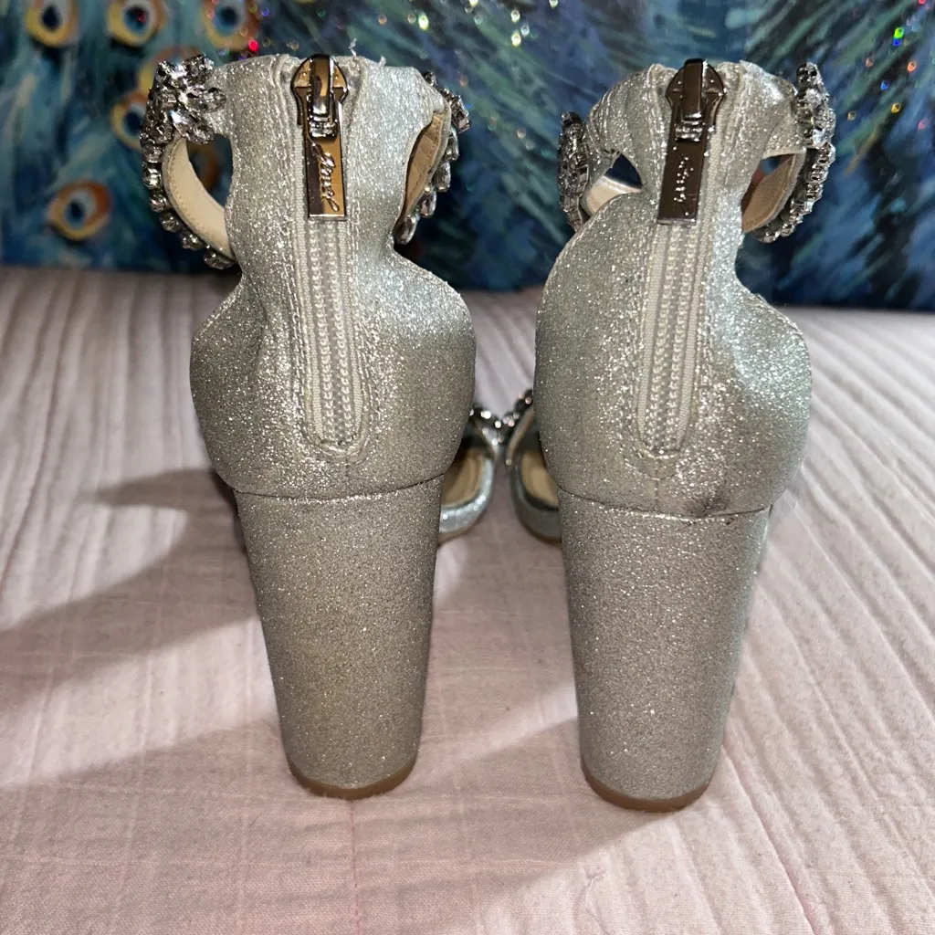 Badgley Mischka Jewel Size 6.5 Silver Jeweled Chunk Heels - Image 6