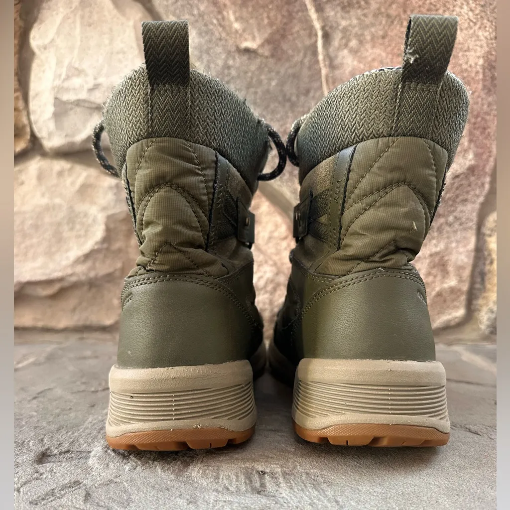 Columbia Boots Meadows Shorty Omni Heat 3D Winter In Army Green Mid Calf - Image 6