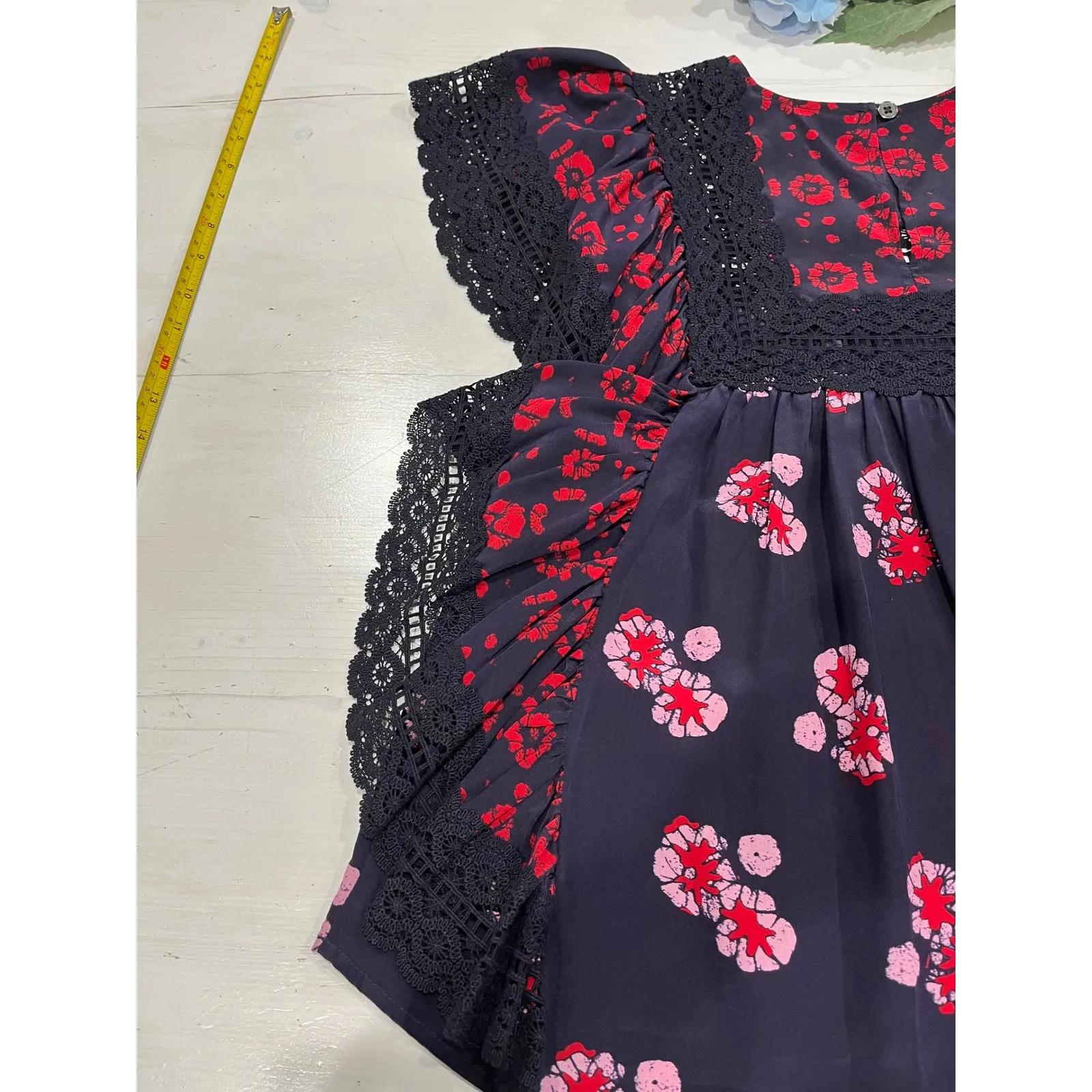 Sea New York Floral Silk top Crochet Trim Size 4 like‎ new Blue - Image 8