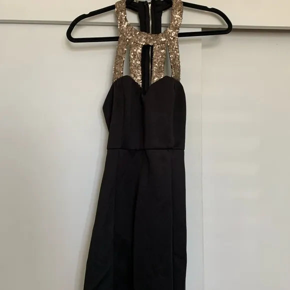 Tibi Black/Gold Metallic Sequin Front Dress, Size‎ Medium - Image 2