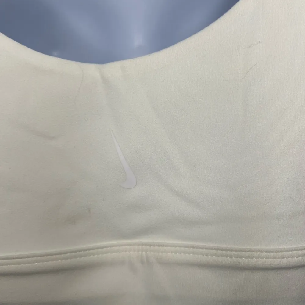 NIKE YOGA Women’s Sports Bra NWT Size 1X- not padded - Image 4