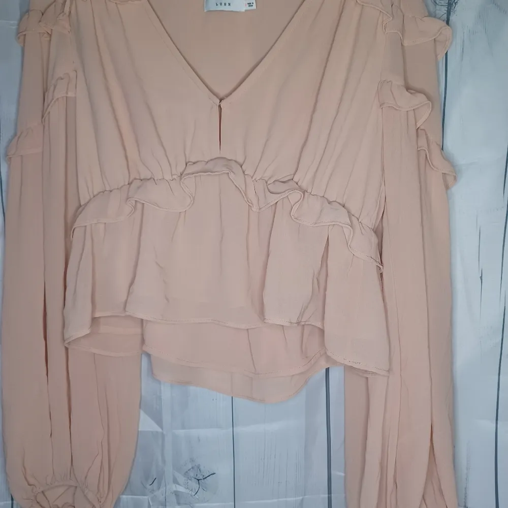 Lush boho v-neck fairycore Cropped top - Image 4