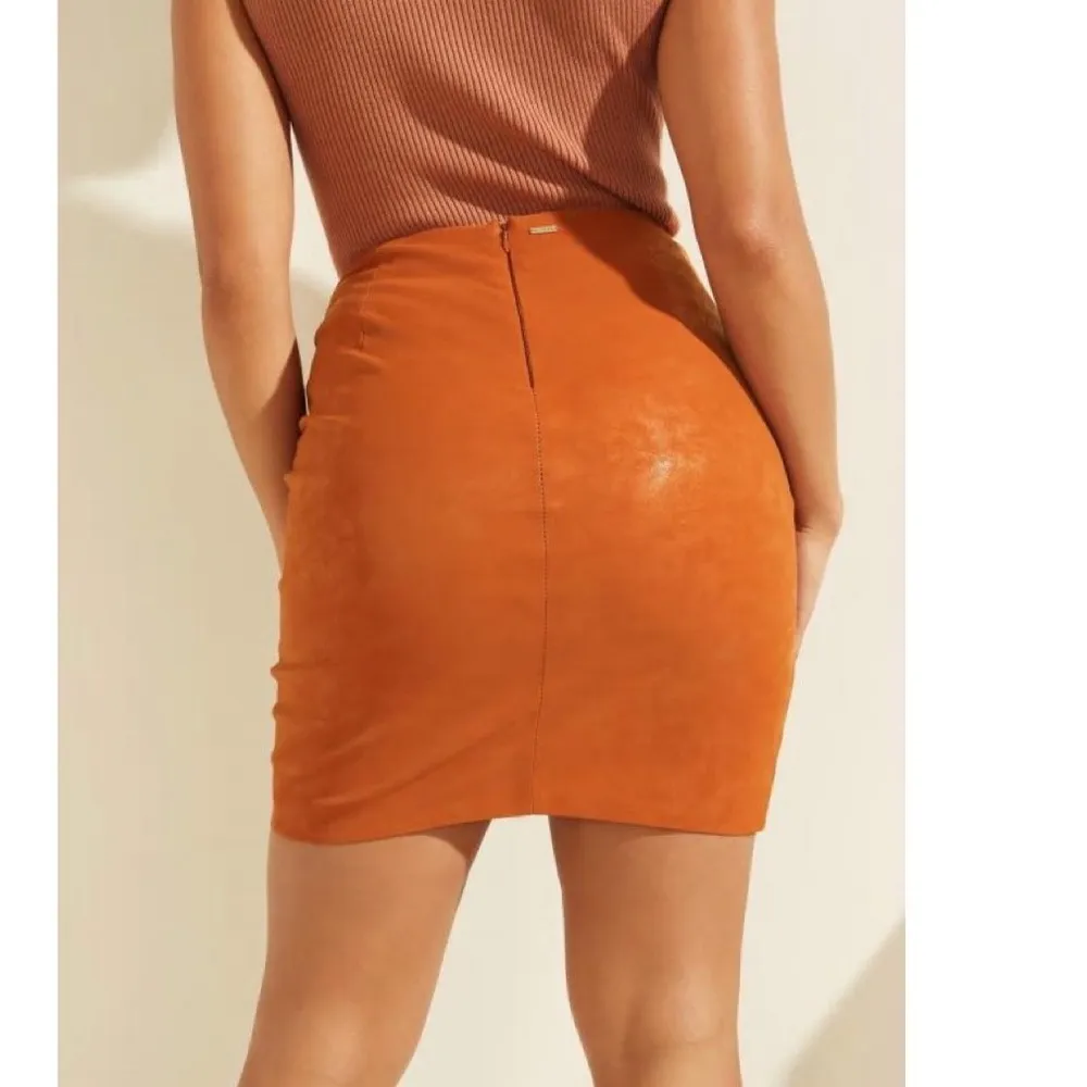 NWT GUESS Rosalba Faux-Leather Mini Skirt Ginger Spice XS - Image 3