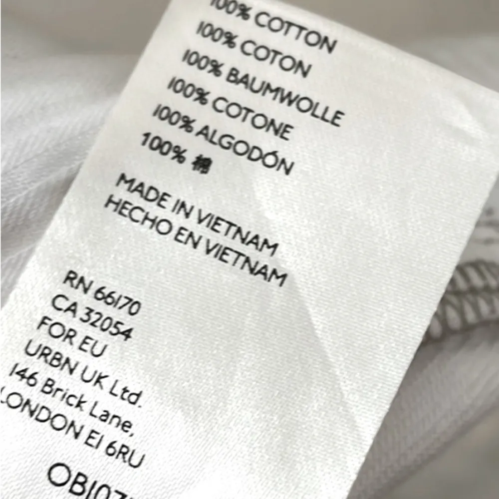 Free People We The Free Romeo Cotton Frayed White Denim Shorts size 31 - Image 5