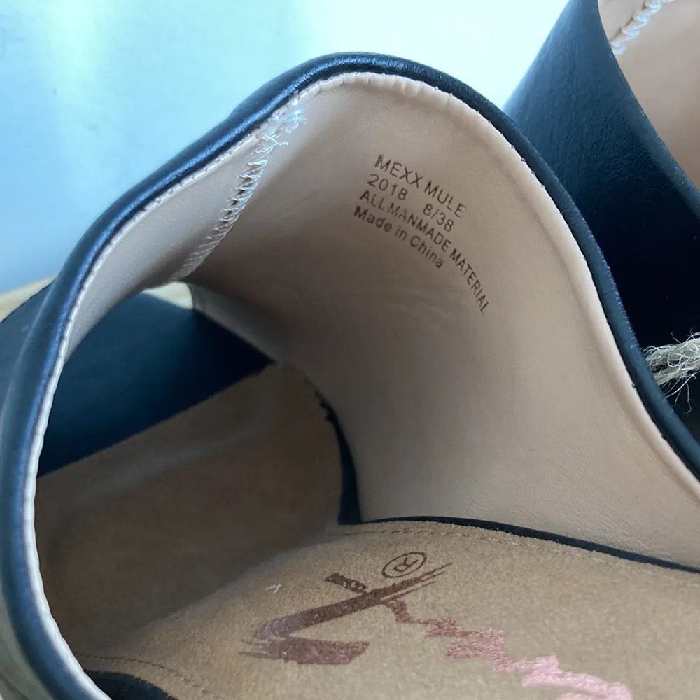 Seven 7| Black Open Toe Mexx Mule sz 8 - Image 3