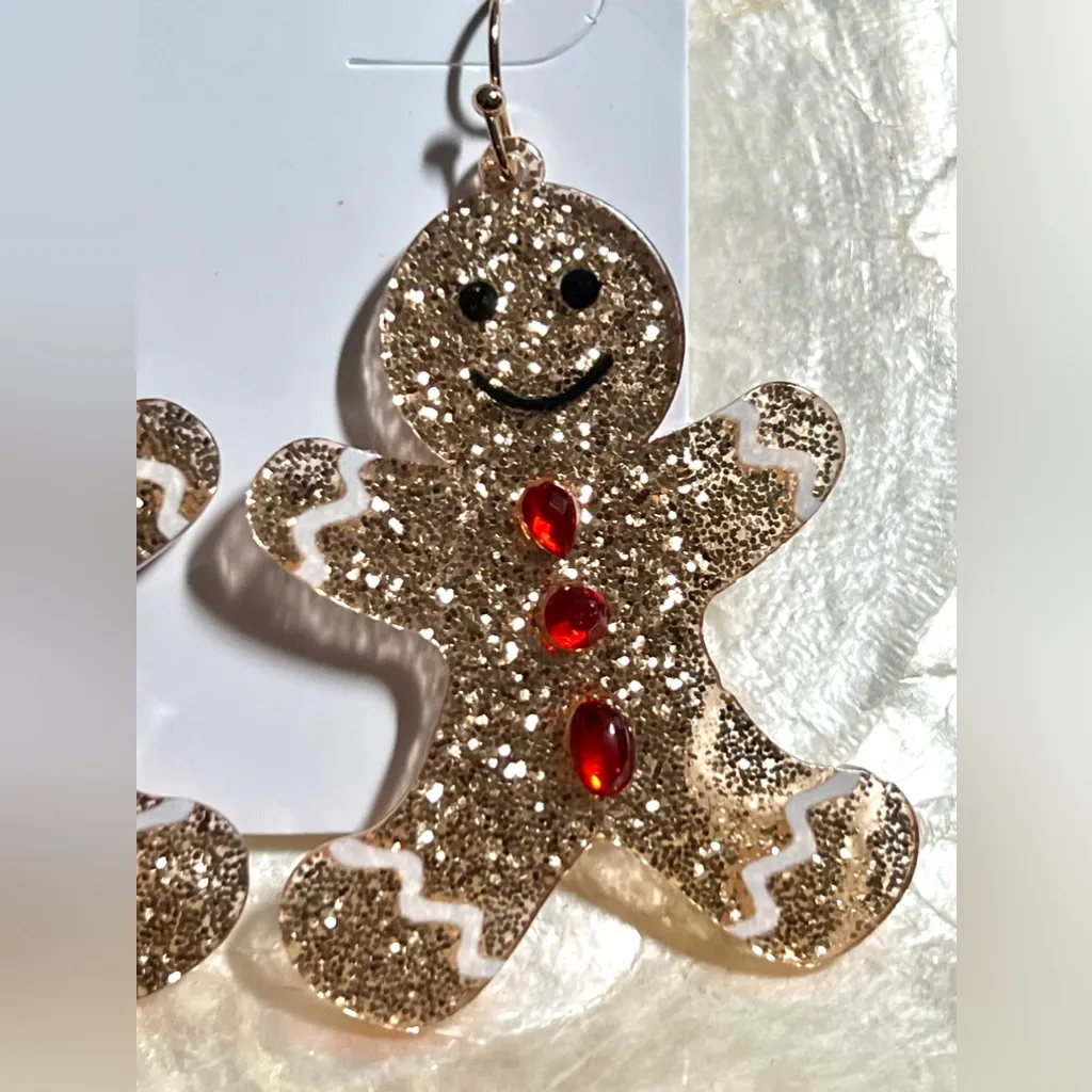Glitter Gingerbread Pendant Earrings with Red & Green Heart - Image 3