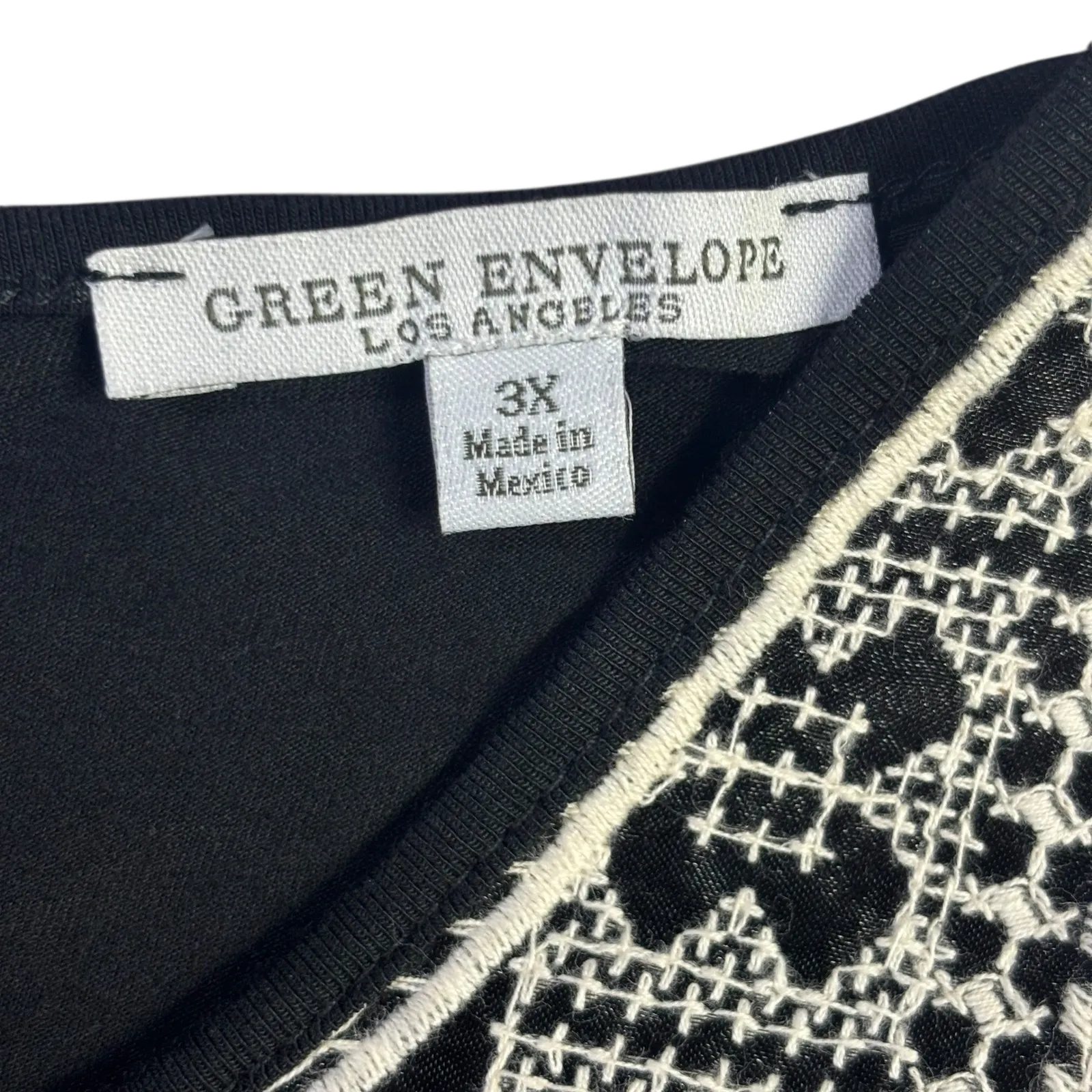 Green Envelope Los Angeles Black Embroidered V Neck Sleeveless Tunic Top 3X - Image 4