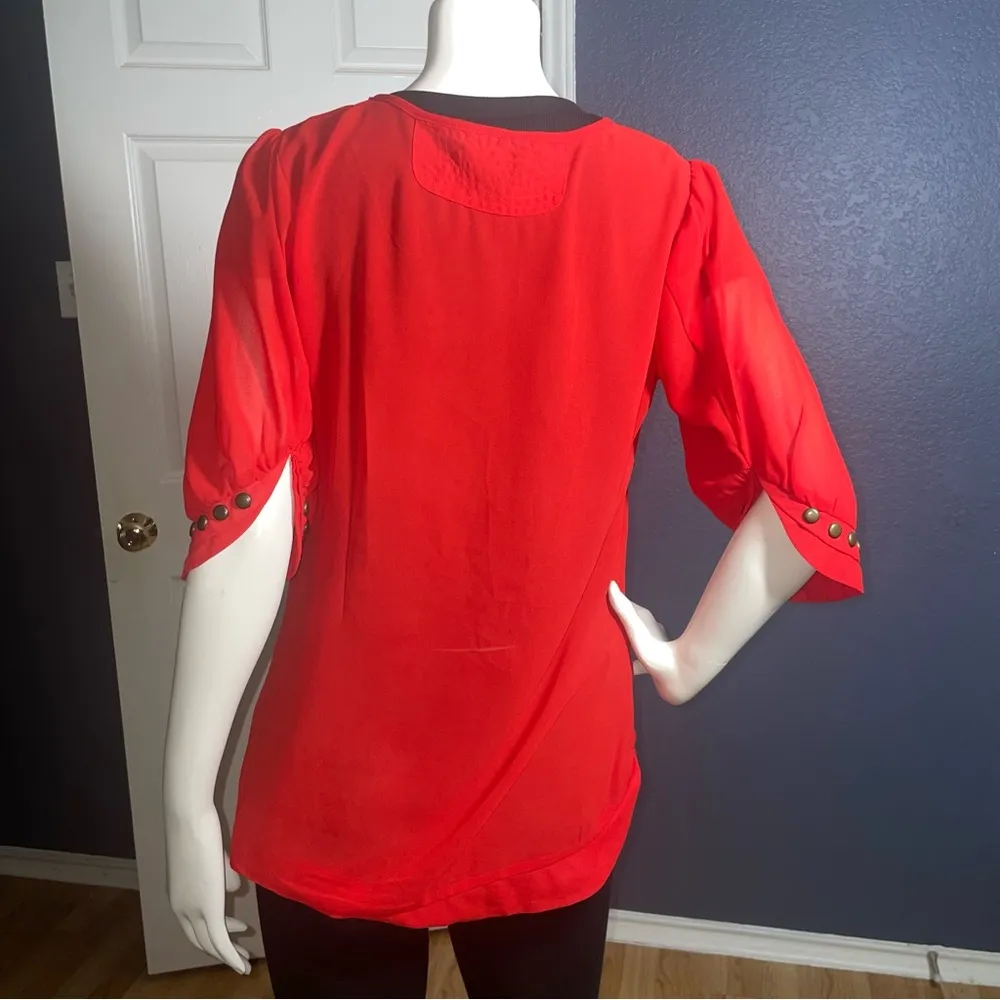 Angie Black V-Neck Chiffon Gold Studded Short Sleeve Blouse Red size medium - Image 5