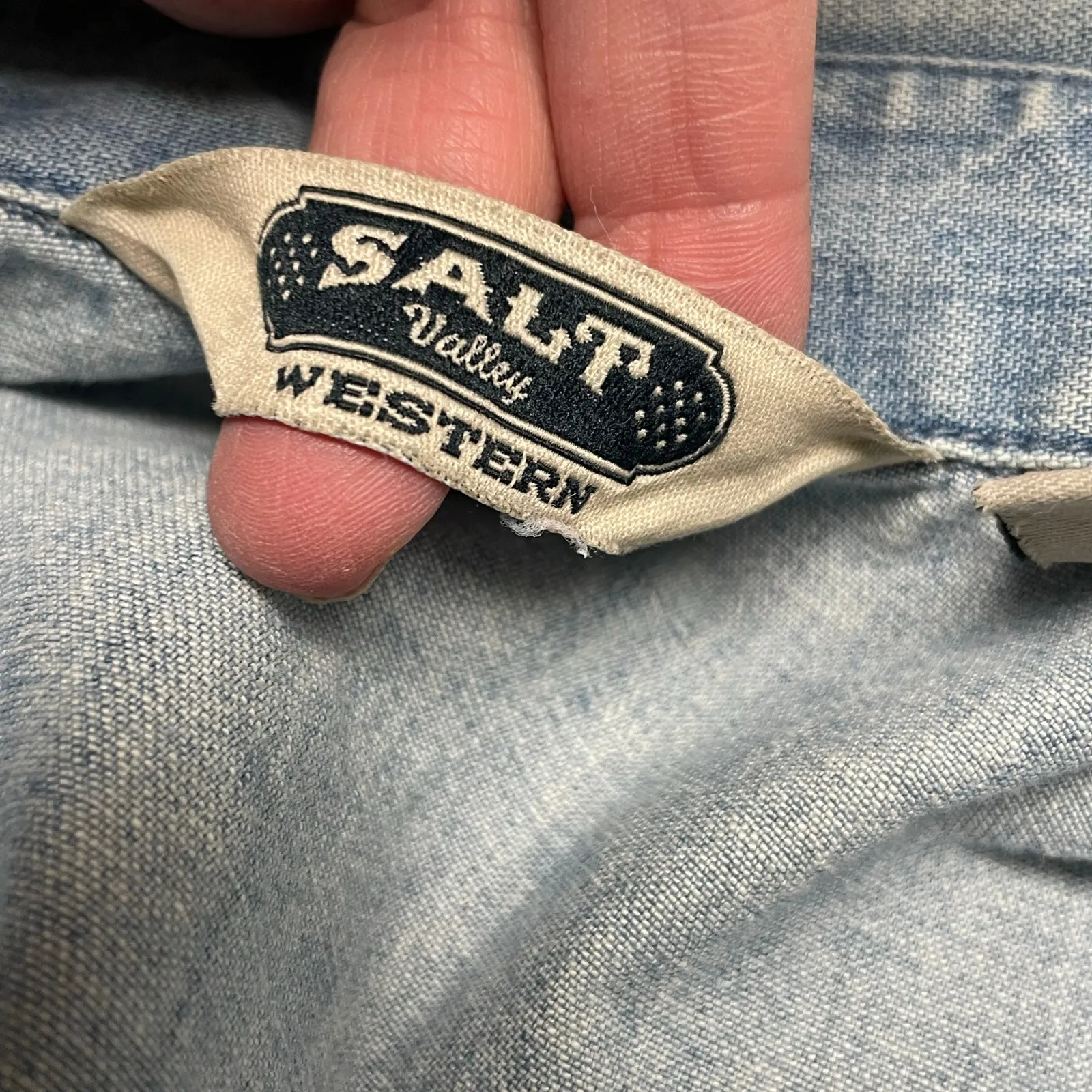 Salt Valley Western Denim Button Down Shirt Womens Small Light Wash Rodeo Blue - Image 4