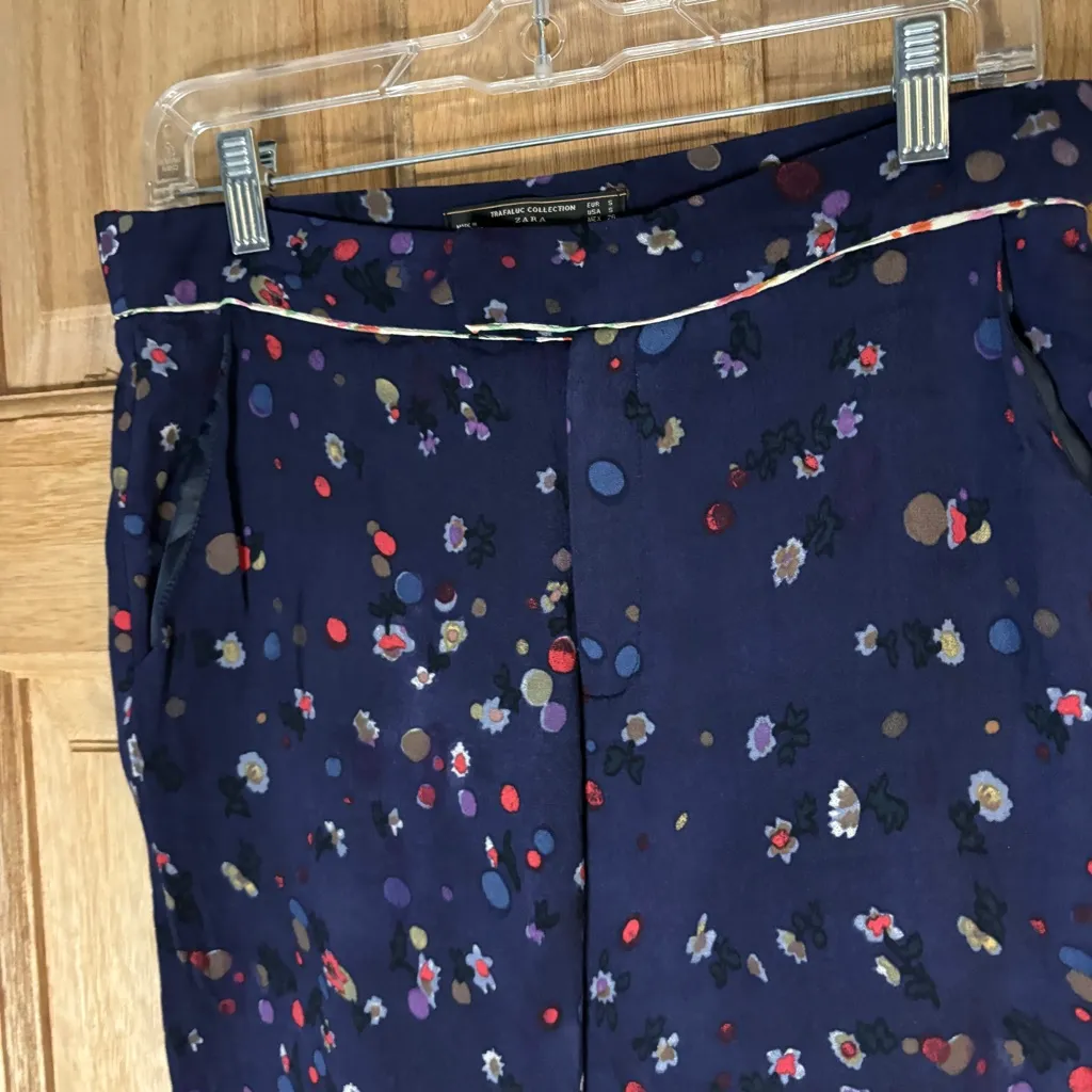 Zara‎ Trafaluc collection women’s dress pants floral print size s - Image 2