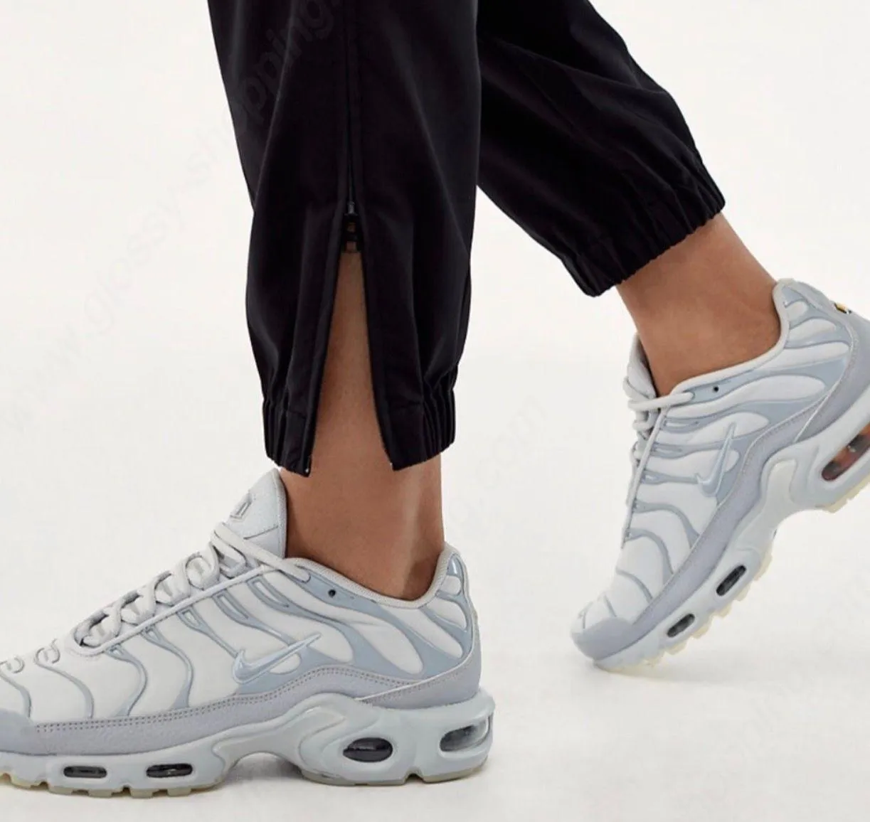 Aritzia TNA  Jogger Track Pants - Image 5