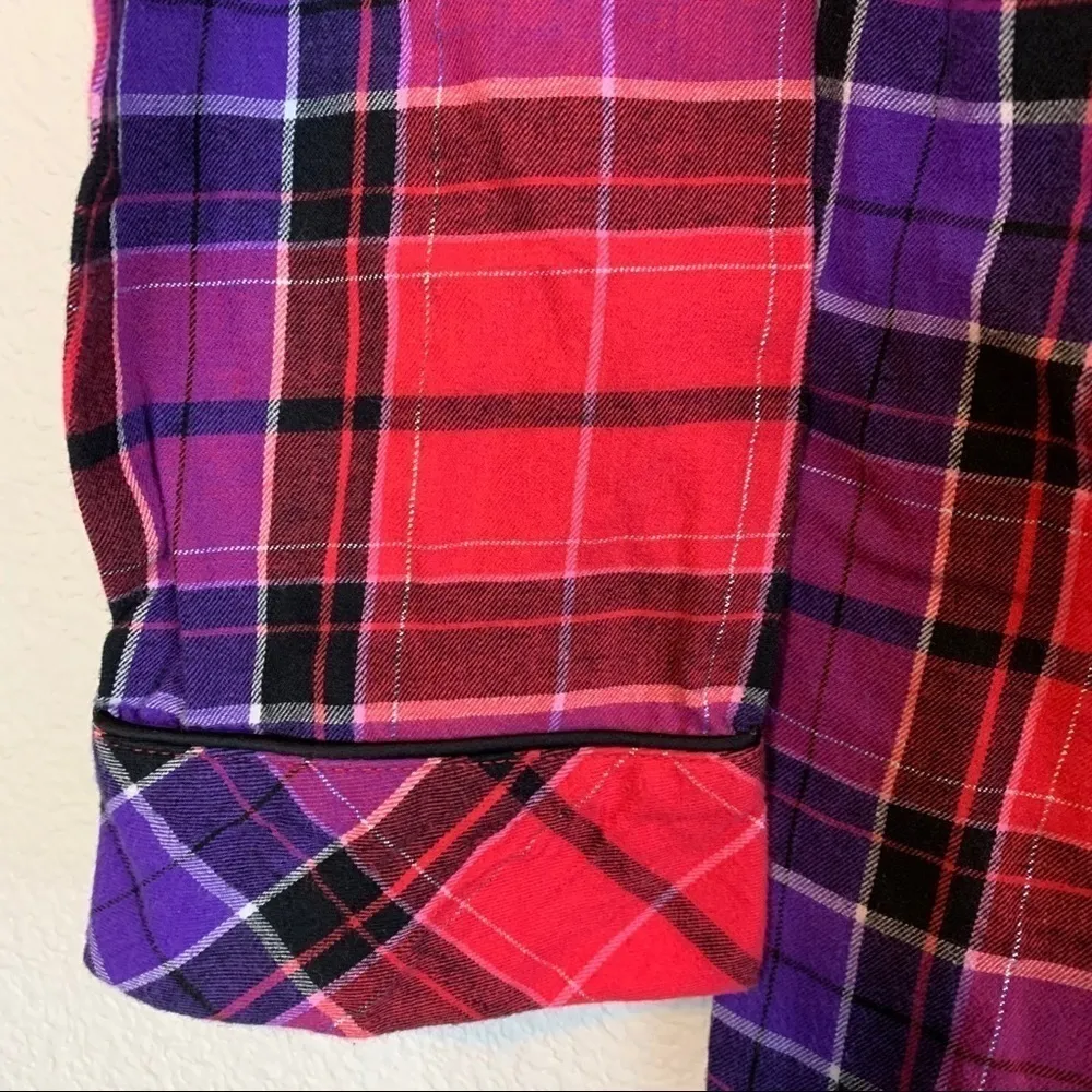Victoria's Secret Red Tartan Plaid Button-Front Pajama Top Women’s Size XS - Image 5