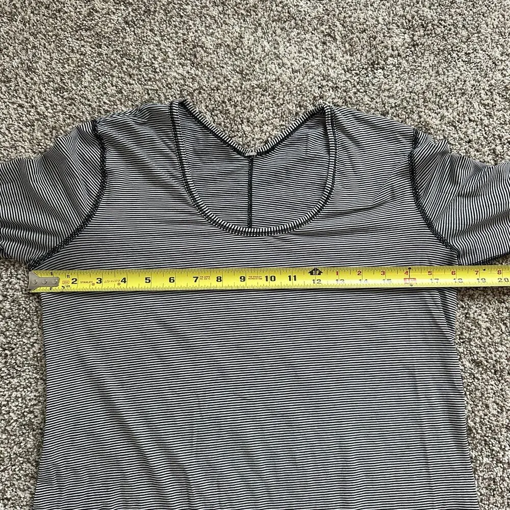 Lululemon black & white striped long sleeve top - Image 9