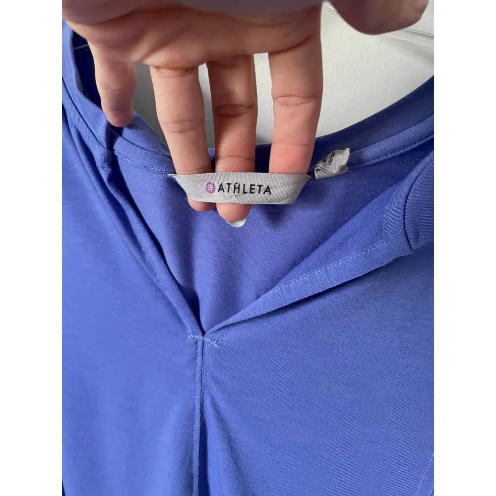 Athleta Oversized Quick Dry V-Neck Three Quarter Sleeve Workout Top Purple XXS - Image 5