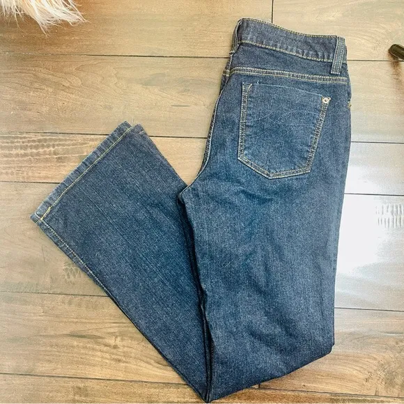 DKNA JEANS women’s dark wash blue flared button closure - Image 2