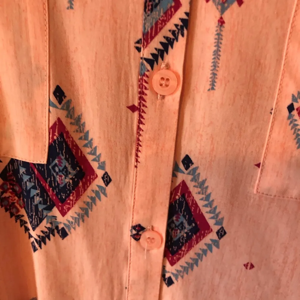 LuLaRoe Blouse Amy Pink w/ Diamond Pattern Button Down Short Sleeve Collar L NWT - Image 9