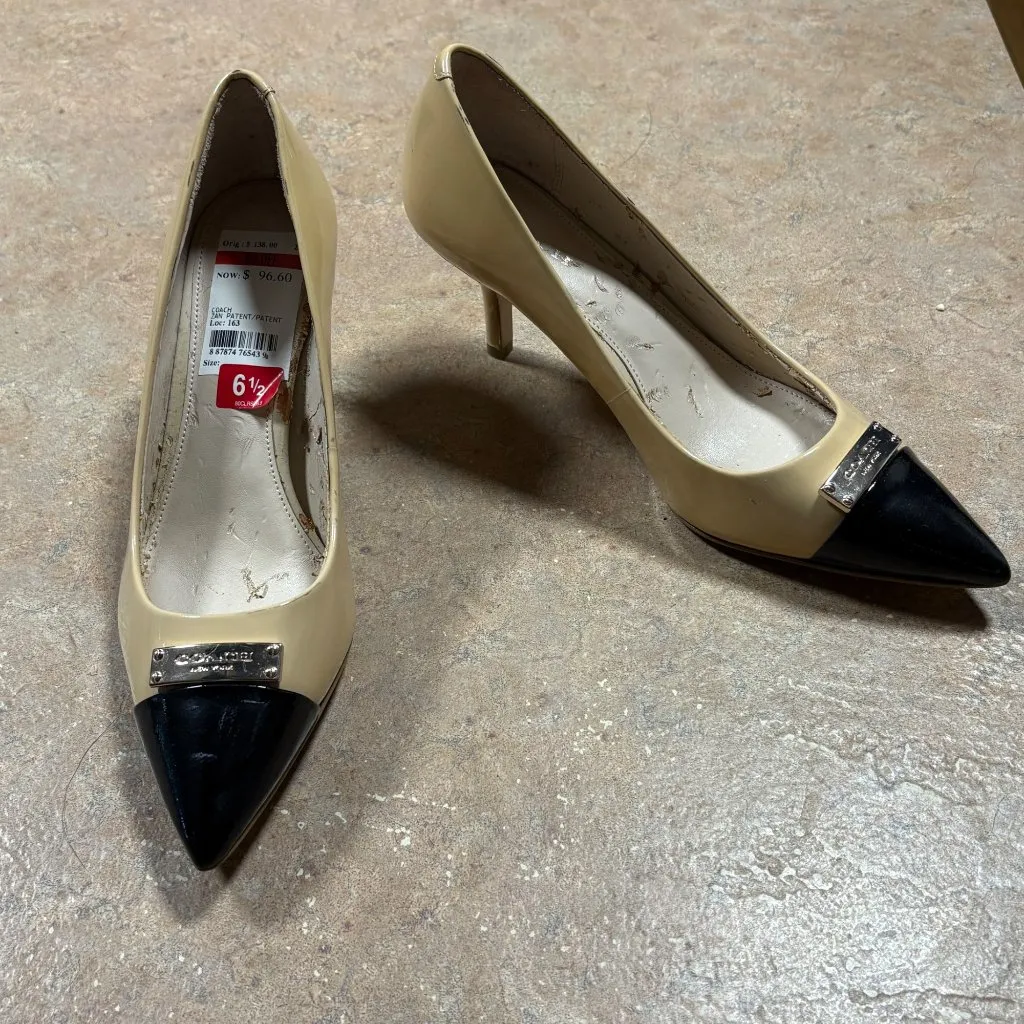 NWD Coach Zan Pointed Toe Pumps Size 6.5B Tan & Black Leather Heels - Image 2