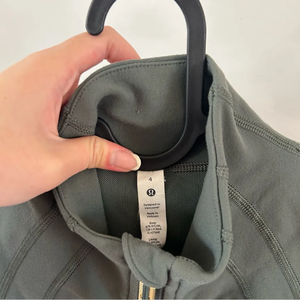 Lululemon  Dark Forest Gold Luon Define Jacket Size 4 - Image 7