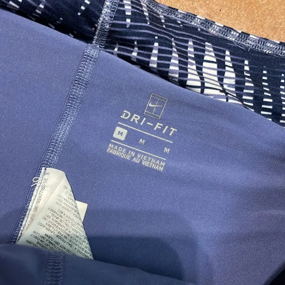 Nike Dri Fit Skort medium - Image 3