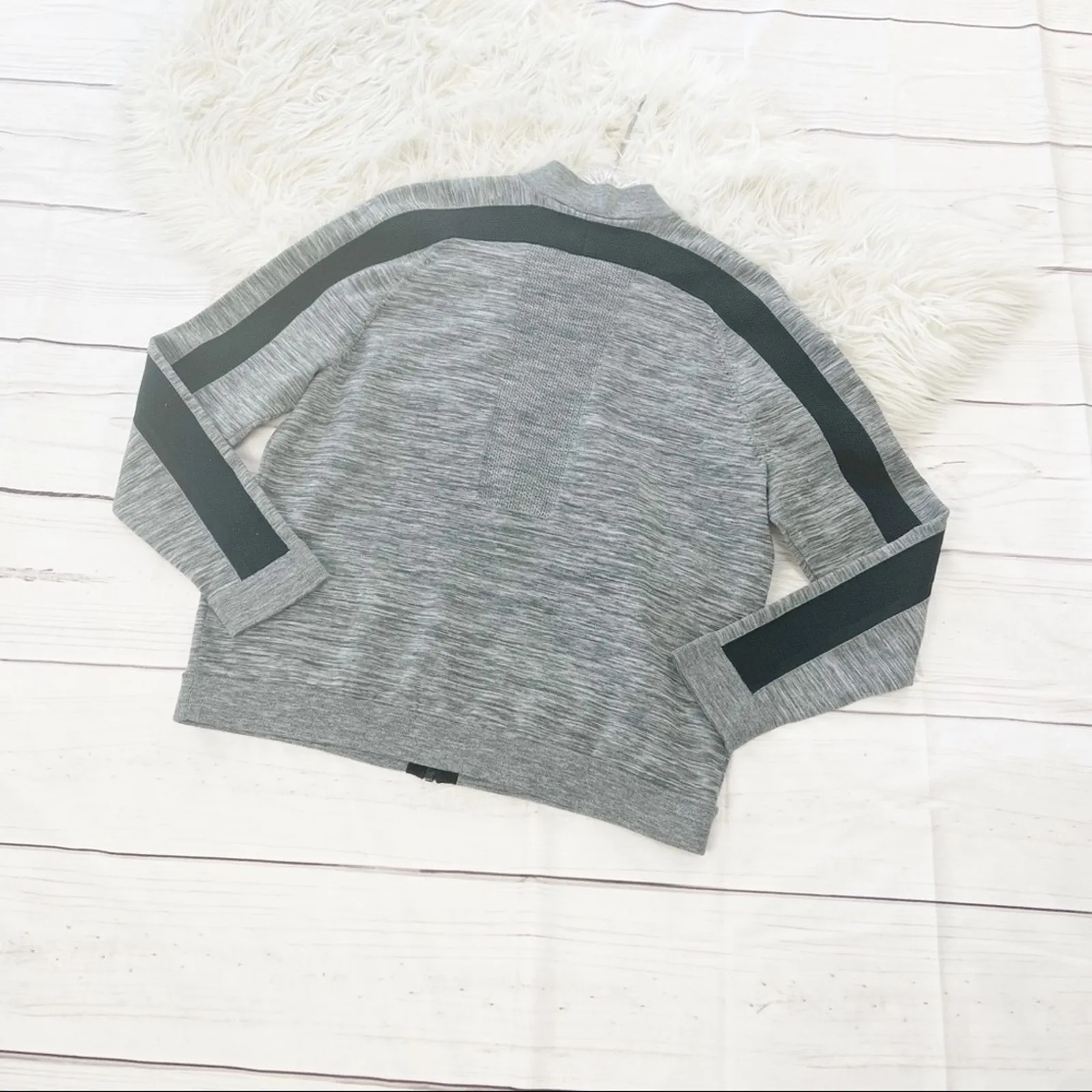 Nike‎ Women’s Tech Knit Bomber Jacket Size Large In Heathered Grey - Image 7