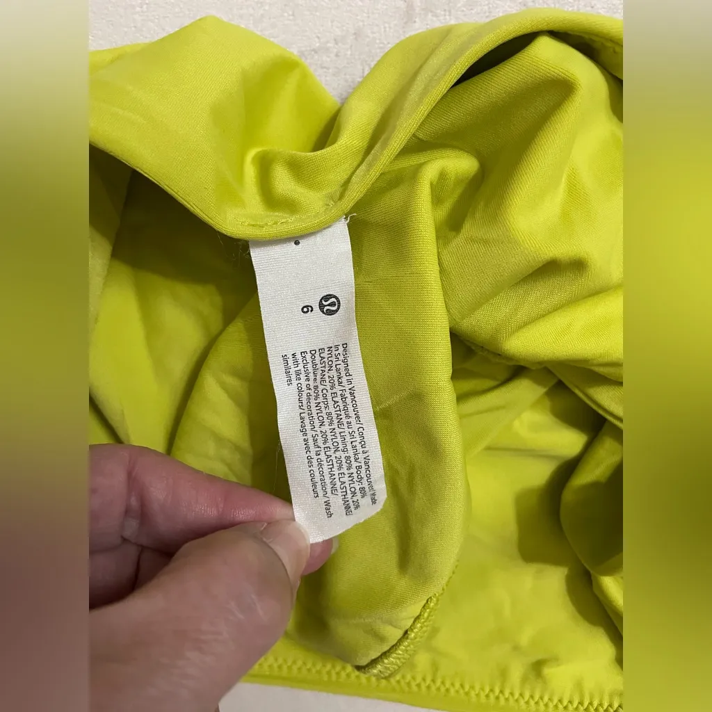Lululemon  NWOT Swim Bottom In Lime Green Color Size 6 - Image 5